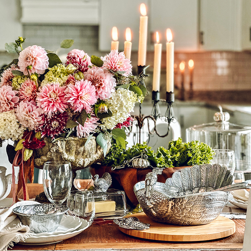 https://www.arthurcourt.com/cdn/shop/files/VH_Fall_Harvest_Tablescape2_840x840_a9c24a34-eb68-40c9-add3-4ca889bb80d1_1600x.png?v=1693258139